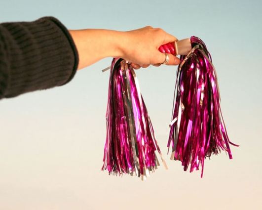 costume di carnevale POMPON CON FRANGE ARGENTATE E VIOLA