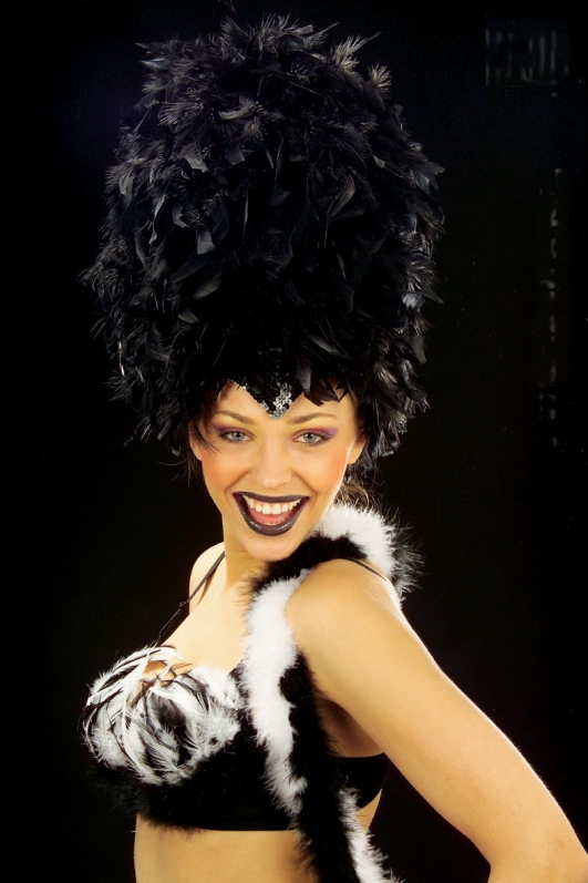 costume di carnevale COPRICAPO IN PIUME NERE CON PAILLETTES